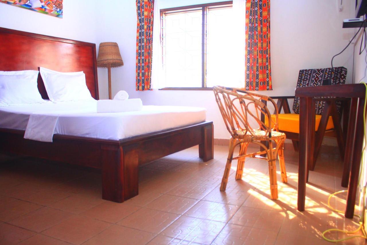Fiiaa Hotel ยาอุนเด ภายนอก รูปภาพ
